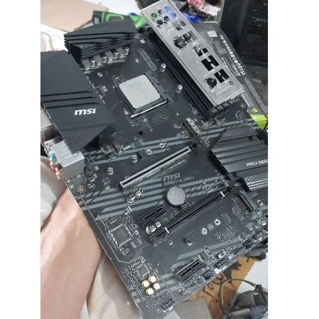 Mobo B550M B550 AM4 Motherboard Support Ryzen 7 5700X B550