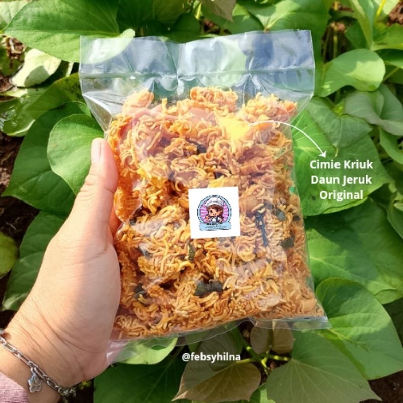 

Cimie Kriuk Daun Jeruk Original 250gr / Mie Kriuk / Cimi Kriuk / Cemilan / Aci Mie / Kriuk / Gurih / Pedas / Cikruh / Daun Jeruk / Sebring