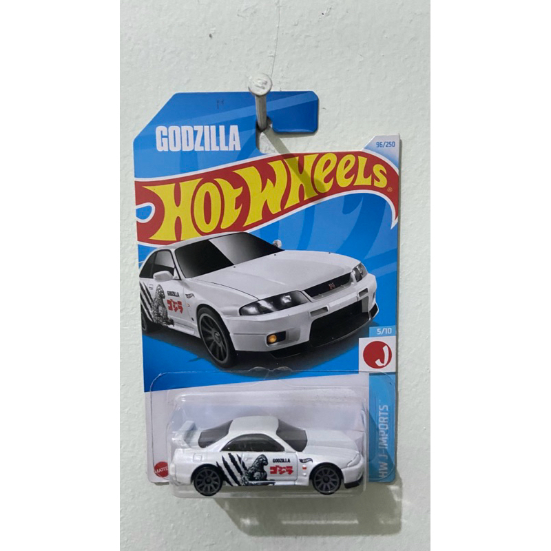 Hotwheels R32 Godzilla