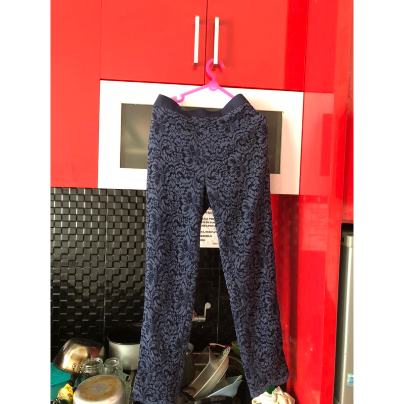 PRELOVED CELANA BRUKAT BIRU DONGKER✨