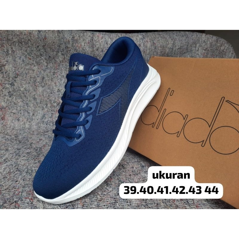sepatu sport runing diadora original warna navy malco