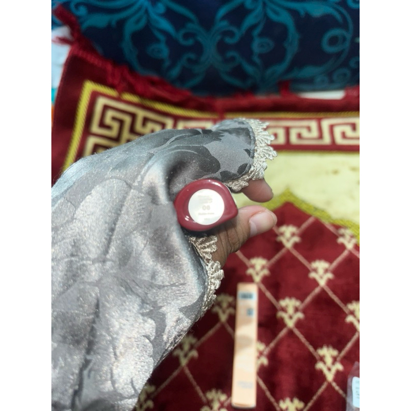 Wardah Liquid Lip Glasting (08)& Hanasui Mettedorable (115)  Lipstik