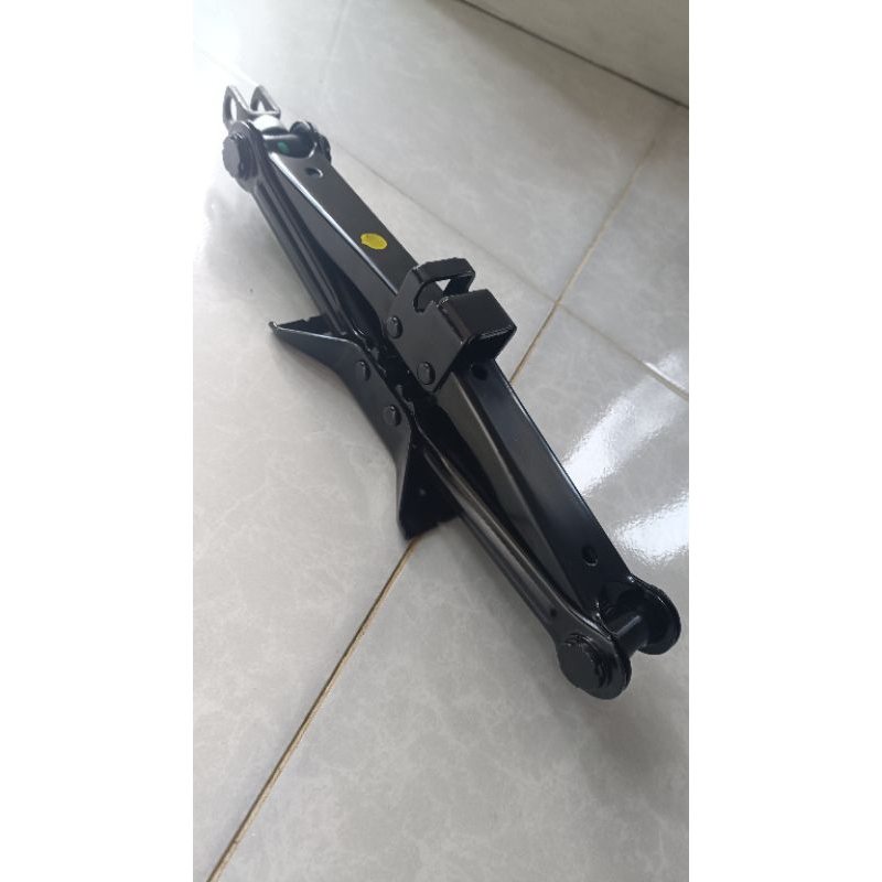 PAKET DONGKRAK GUNTING +KUNCI RODA 21 MM + HANDLE DONGKRAK ORIGINAL MOBIL AVANZA  DAN XENIA