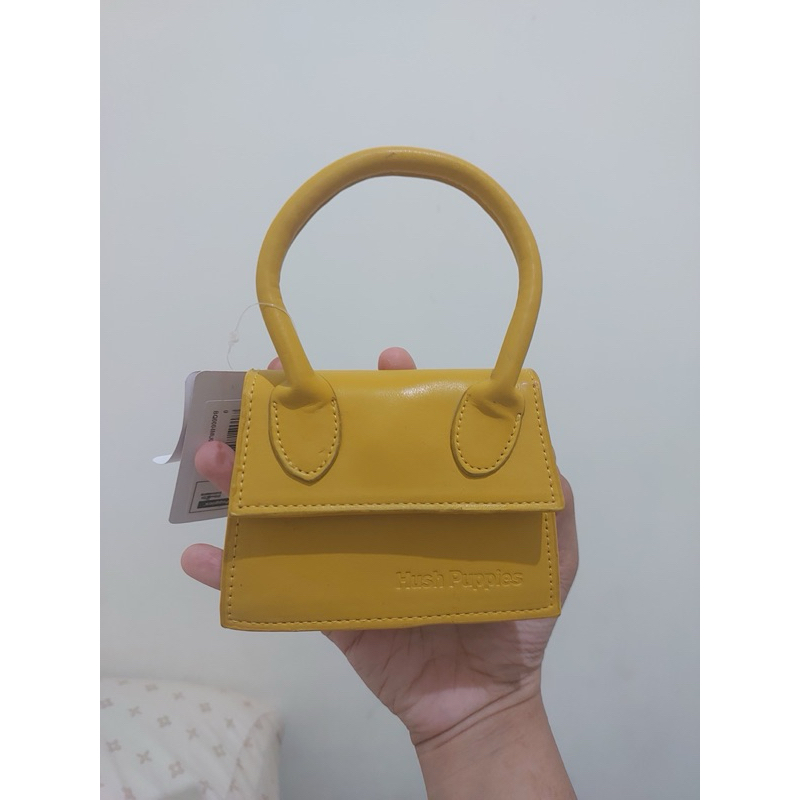 Hush Puppies Glenca Yellow Jacquemus Lookalike