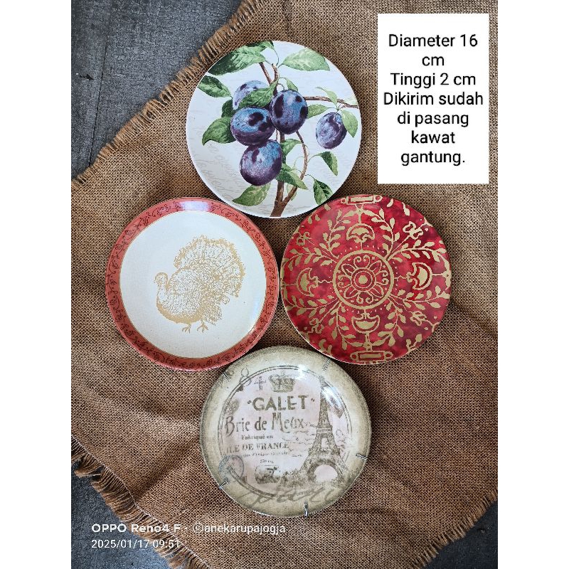 4 buah piring keramik untuk dekorasi hiasan dinding