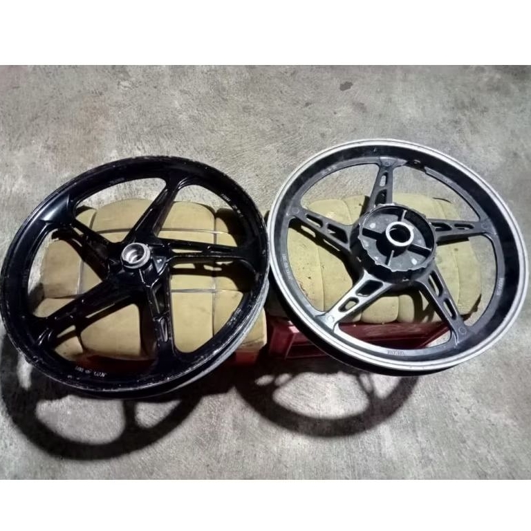 velg jupiter Z/burung hantu satu set depan belakang