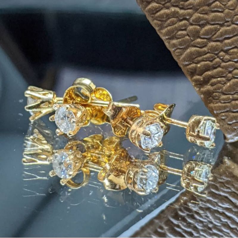 Giwang Emas Berlian Banjar