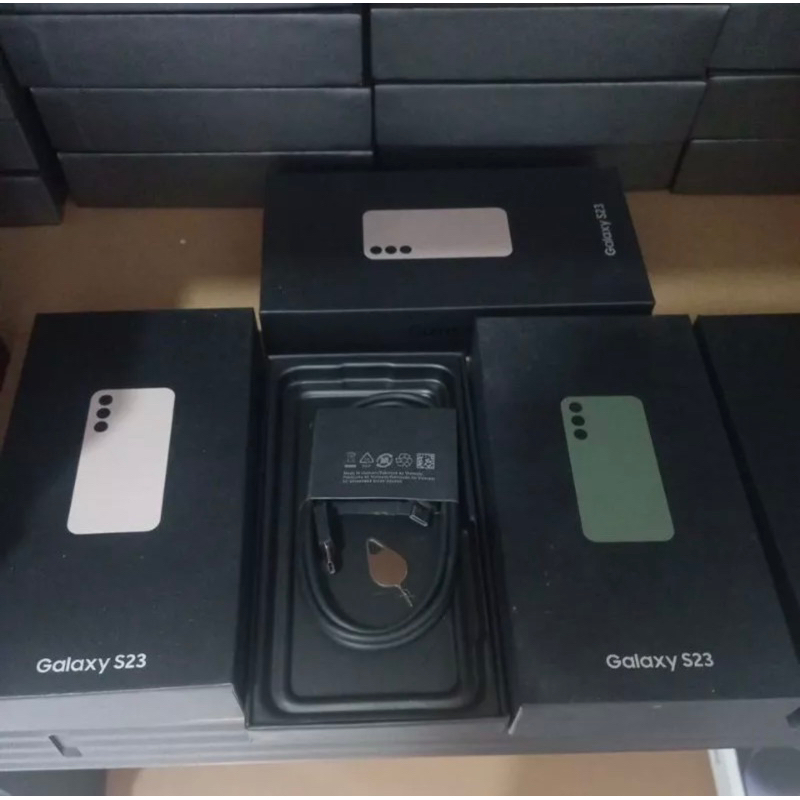 

dus box Samsung S23 fullset acc ready semua warna free request sticker