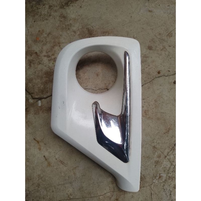 Reng Cover Foglam Lampu Kabut all New Avanza Xenia Luxury List Chrome Bawah 2012 - 2015 Original Sec