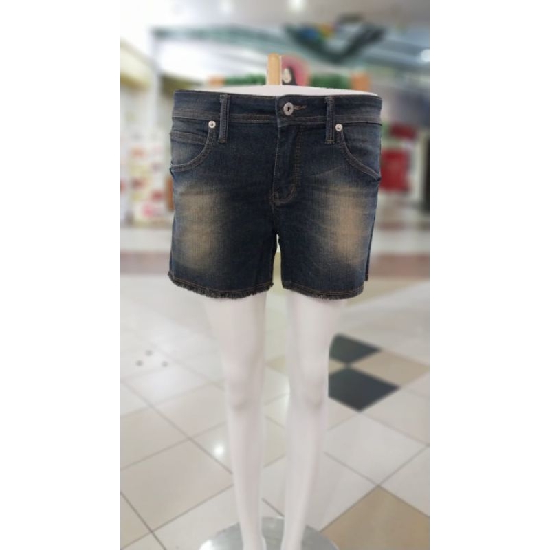 Celana pendek AKO jeans