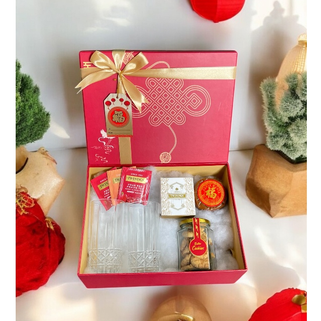 

Special Lunar Hampers Chinese New Year Ready Stock (Guangzhou)