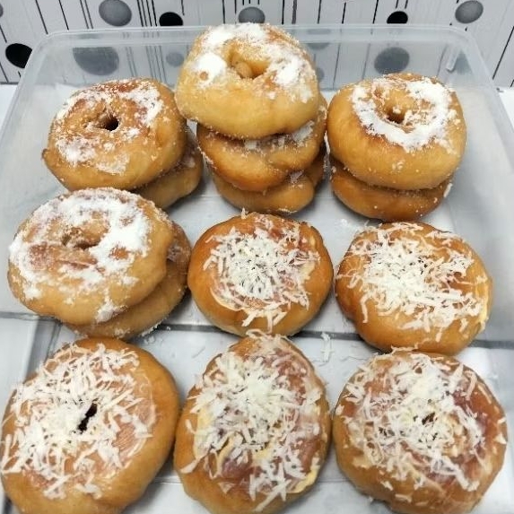 

Donat keju dan gula