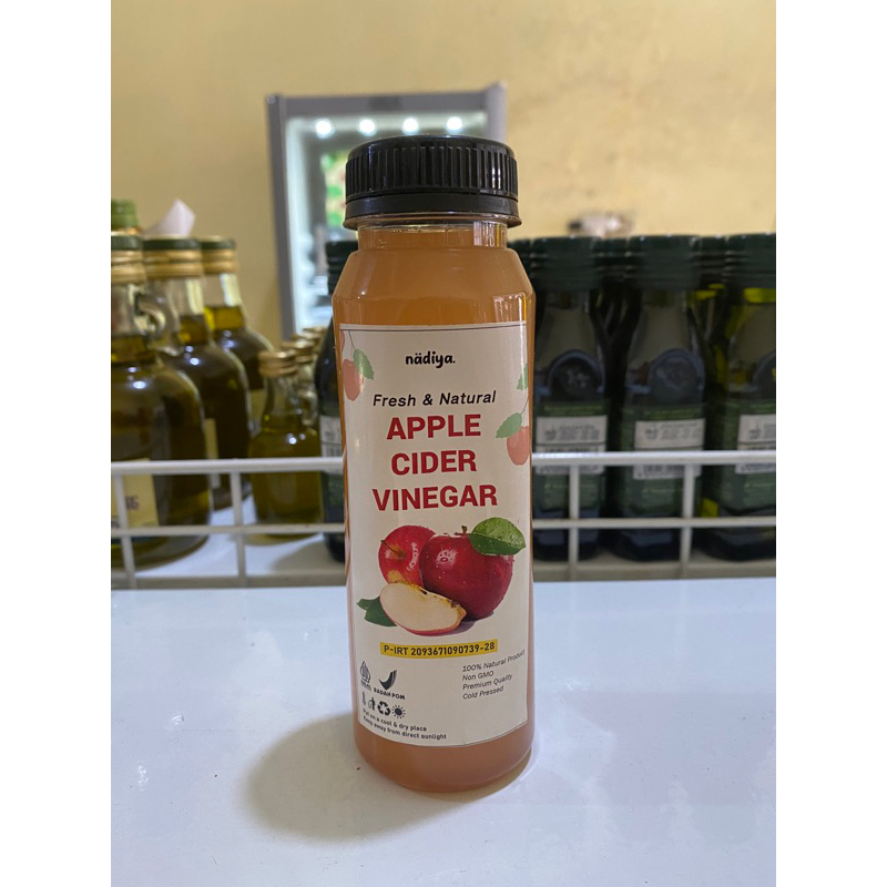 

cuka apel nadiya / apple cider vinegar