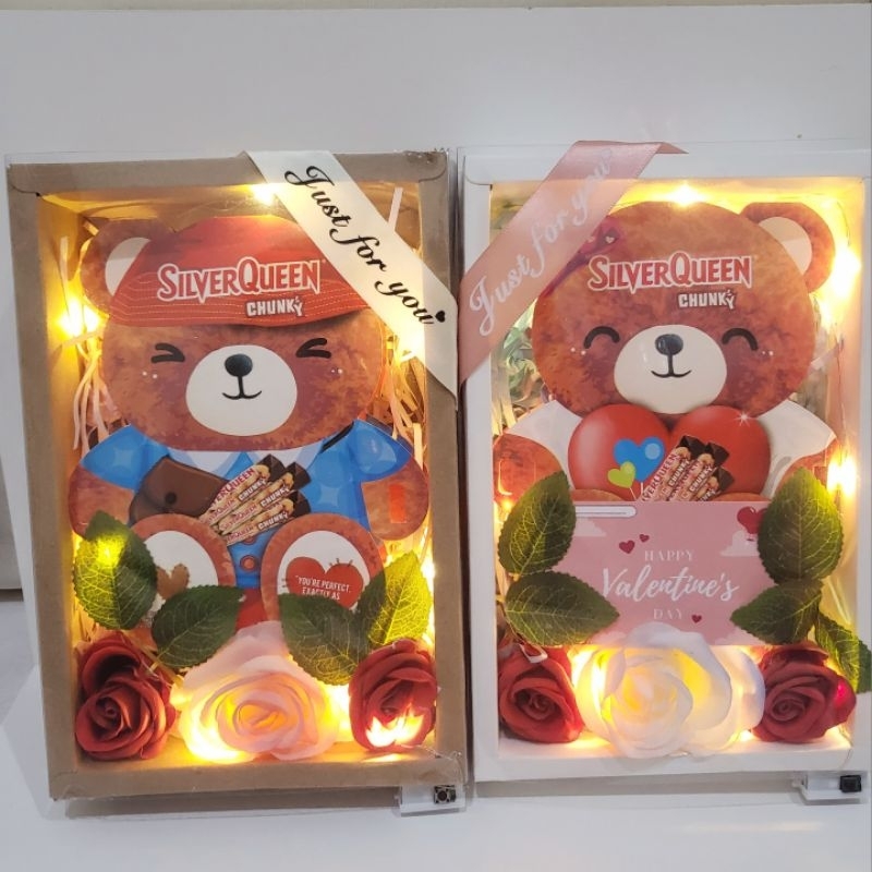 

Giftbox/ Hampers / Snackbox Valentine / Birthday / Graduation : Silverqueen bear