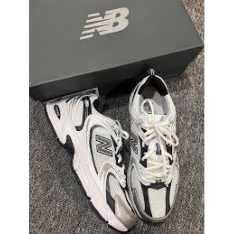 New Balance Sepatu Olahraga Putih 530 Original