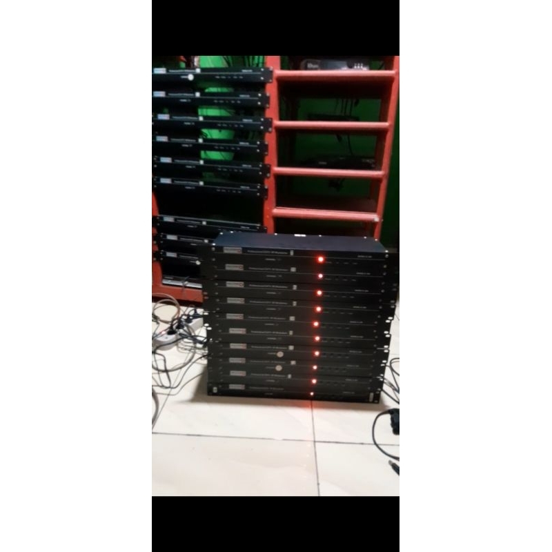 Falcom Professional CATV RF Modulator Model E-203