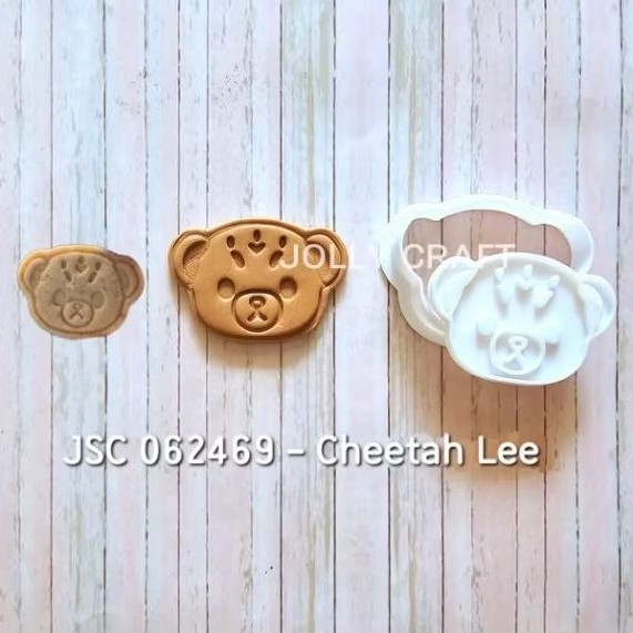 Cookie cutter mini cookies Mark NCT CHEETAH LEE doll