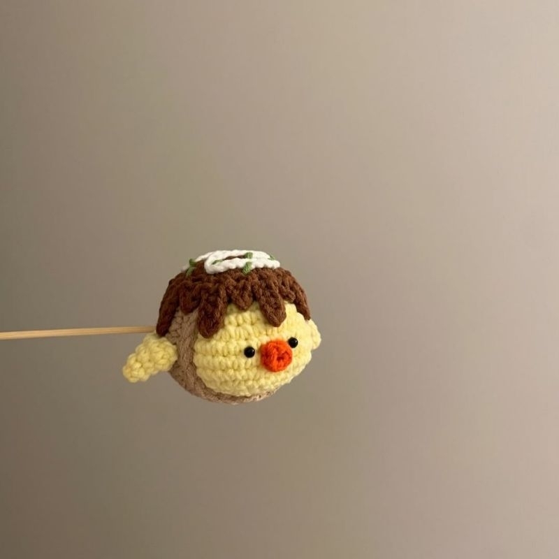 Takoyaki Chicken Amigurumi Crochet Keychain Gantungan Kunci Bow Pita Rajut Aksesoris Hp Handphone Ac