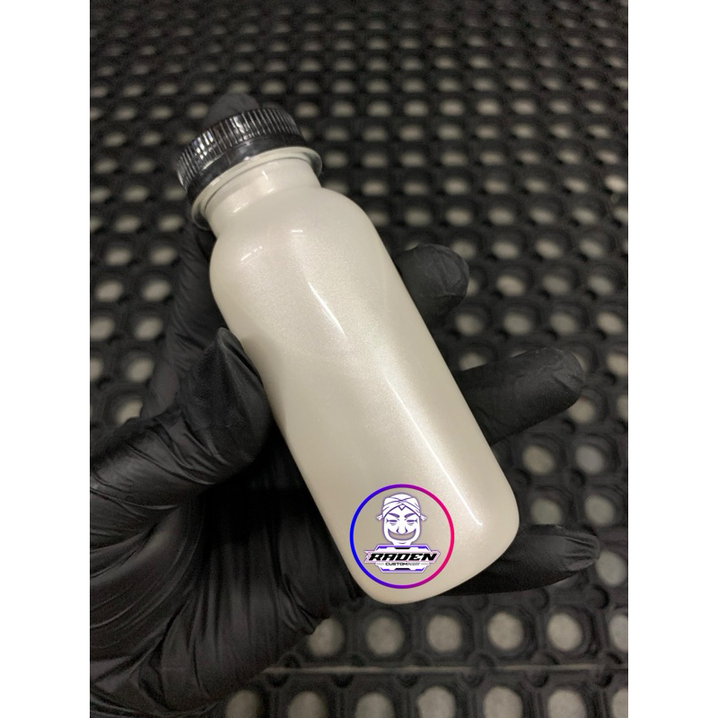 Xyralic Crystal White PU (Spesial Effect)