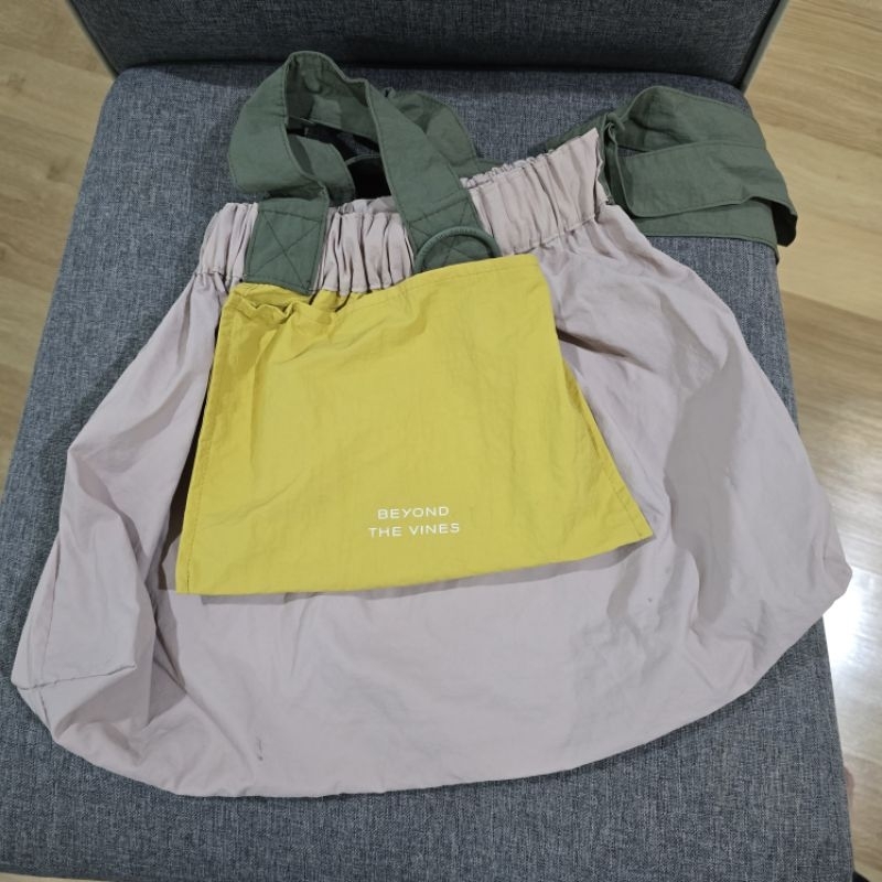 BTV dumpling bag preloved