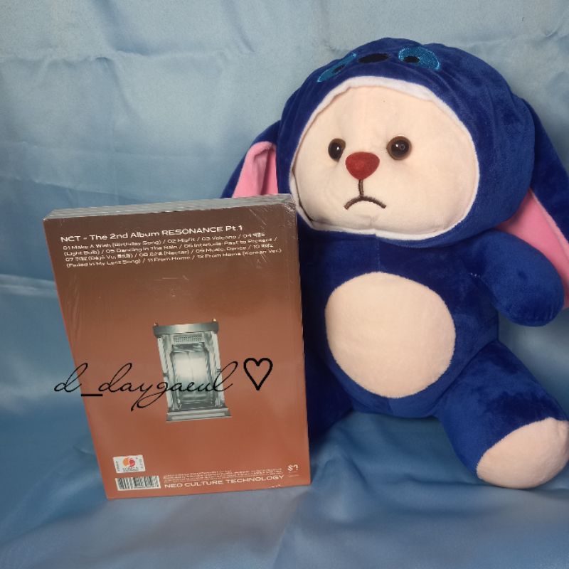 (Freebies 100 Photocard) NCT 2020 The 2nd Album RESONANCE Pt.1 Photobook versi The Future masih seal