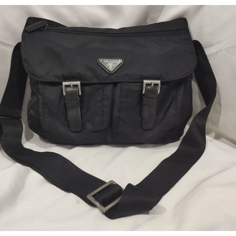 Sling Bag Prada Milano hitam Nilon