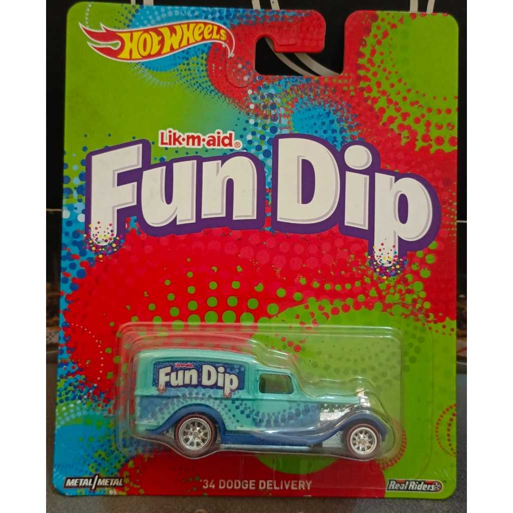 HOTWHEELS CAR CULTURE DODGE DELIVERY DECO YOGI BEAR DODGE A100 DISNEY GREENWOOD CORVETTE