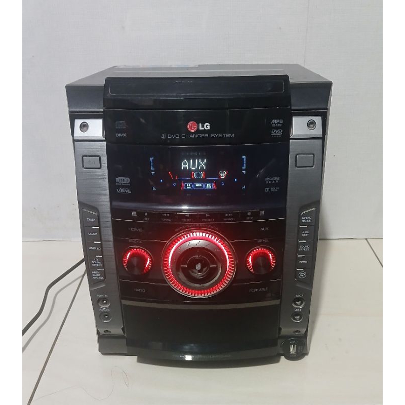 COMPO MINI HIFI LG  DM5540 (mines)