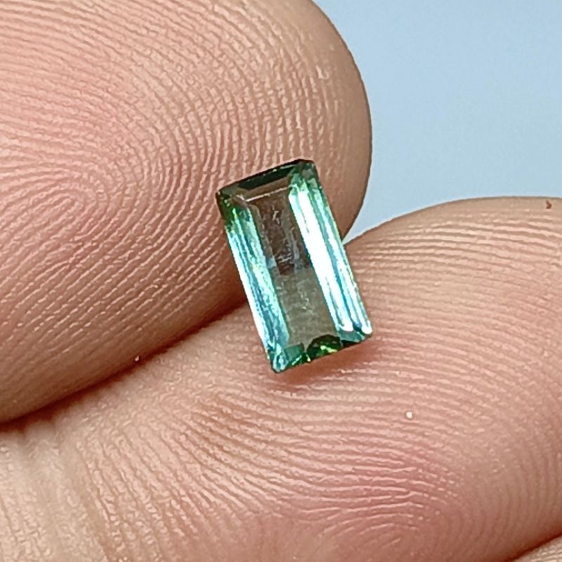 Lostune Natural Green Tourmaline + Memo