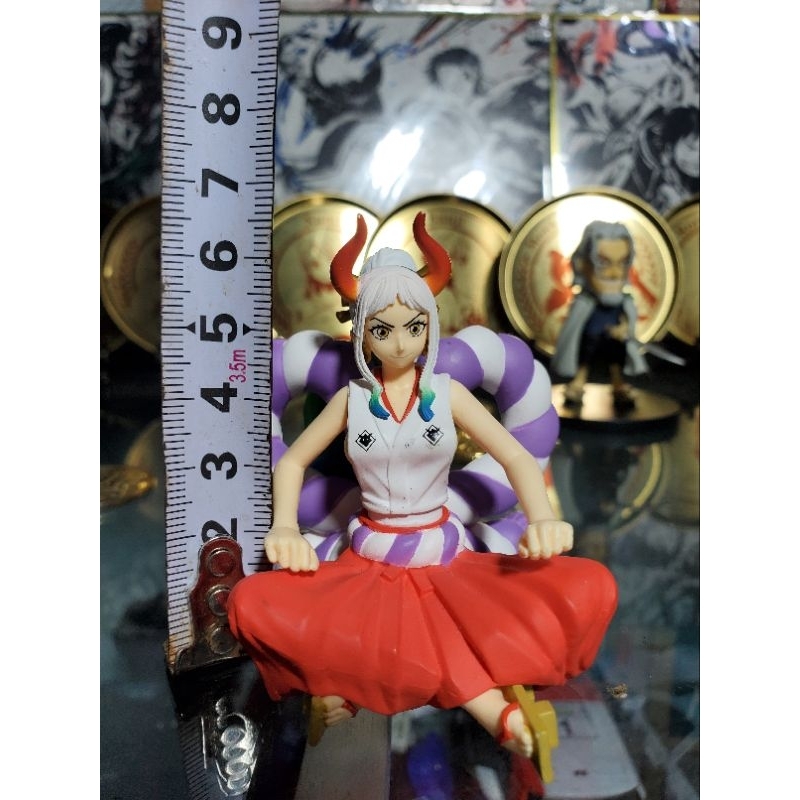 Action figure one piece yamato original bandai.
