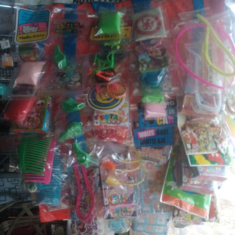 MainanSerba2000  Mainan Kesukaan Anak Anak