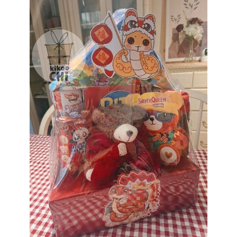 

Kikoochi Parcel Parsel Imlek CNY Lunar New Year Hadiah Coklat Boneka