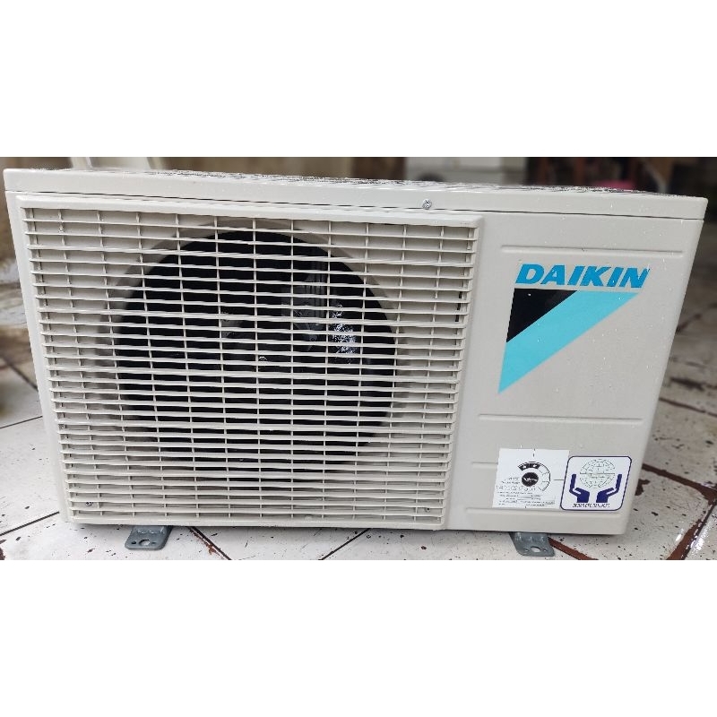 Outdoor AC second/bekas DAIKIN 1/2 - 1 PK