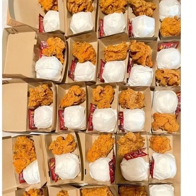 

Hampers Ulang Tahun/Nasi Hemat Ultah Anak