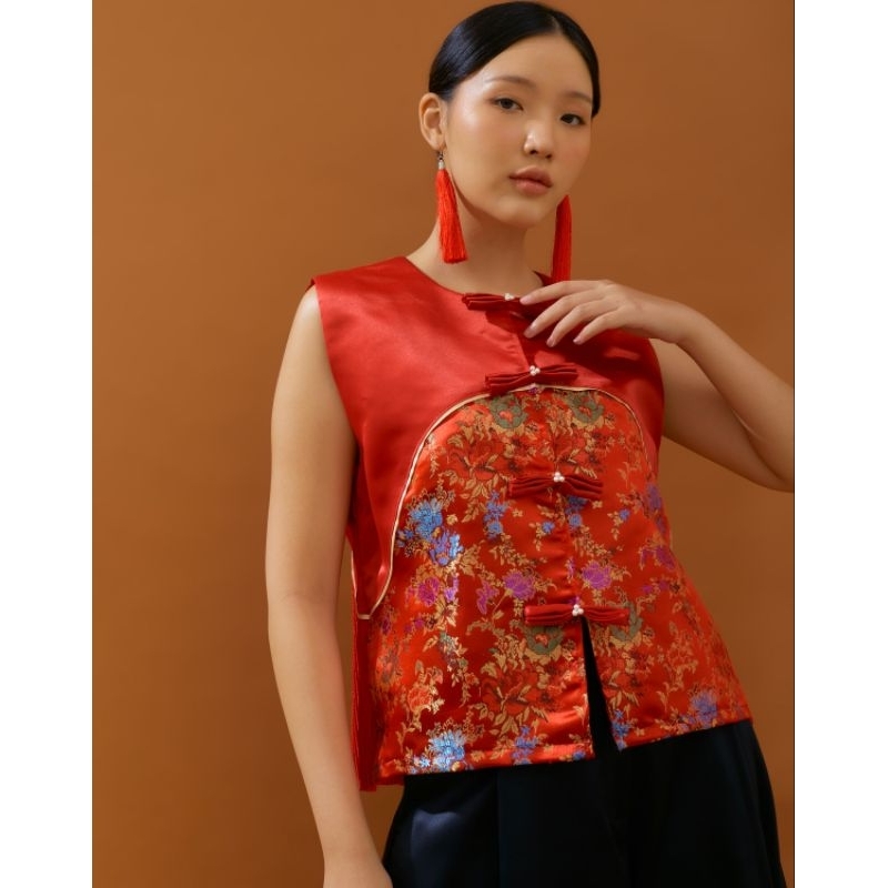 Modern Sleeveless Cheongsam
