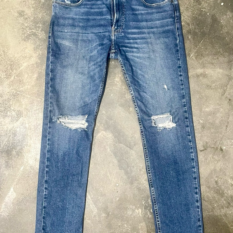 JEANS HOLLISTER RIPPED || SIZE 34
