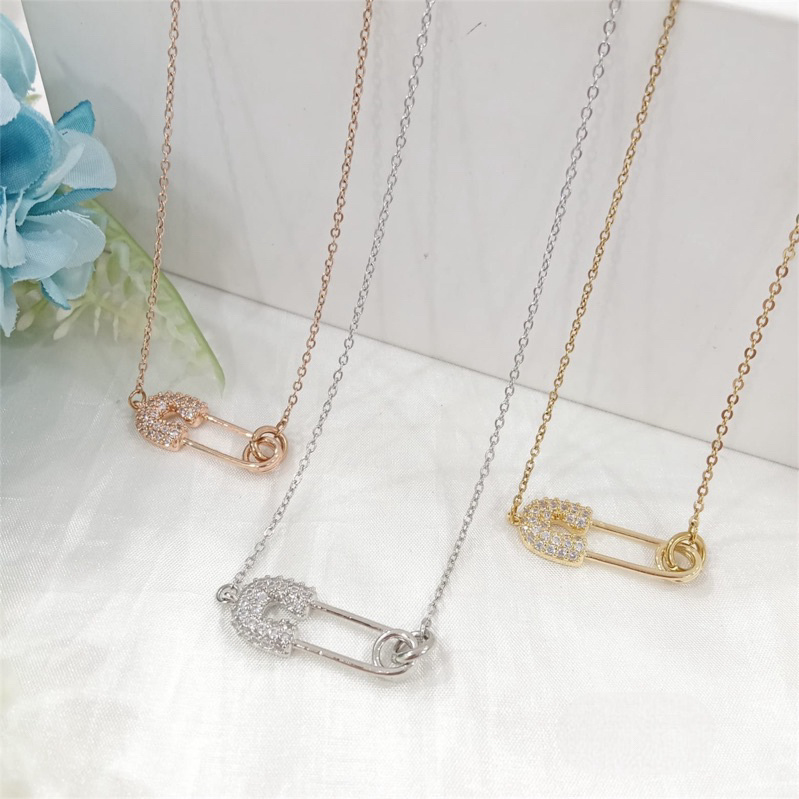 Kalung Liontin Safety Pin Elegan Titanium