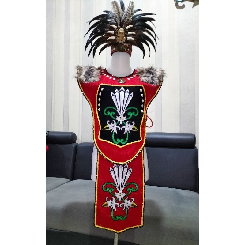Setelan baju adat Dayak/Kalimantan etnik merah