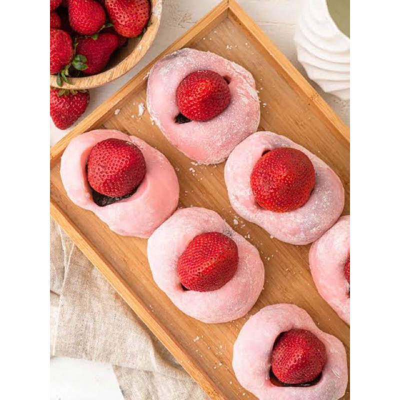 

STRAWBERRYMOCHI