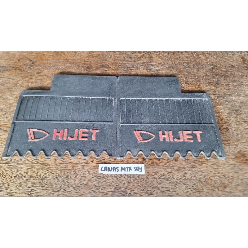 KARPET RODA DEPAN DAIHATSU HIJET/MUD GUARD/KEPET LUMPUR RODA DEPAN DAIHATSU HIJET dapat kanan dan ki