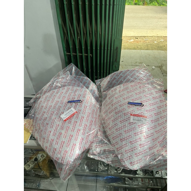 Windshield Visor PCX 150 CBU/  150 lokal pcx 160 Original HM Auto Parts Thailand