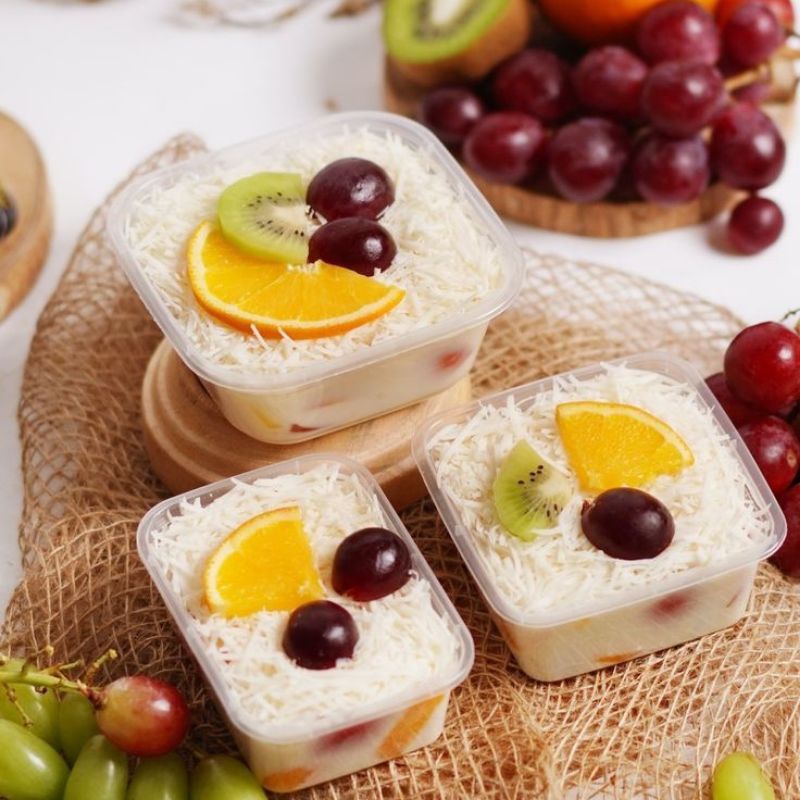 

Salad Buah by fruitopiasaladbdj 300ml