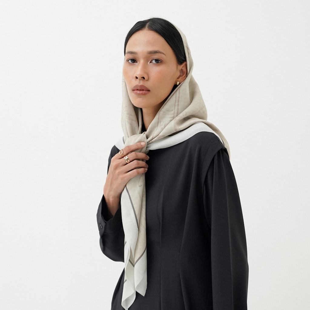 Queensland Premium Hijab Segi Empat Motif L03000035Q Hijau