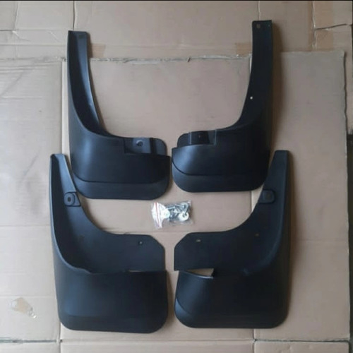 INNOVA LAMA MUDGUARD MUD GUARD TOYOTA INNOVA SEBELUM 2016 AKSESORIS INNOVA LAMA KARPET LUMPUR 4 pcs