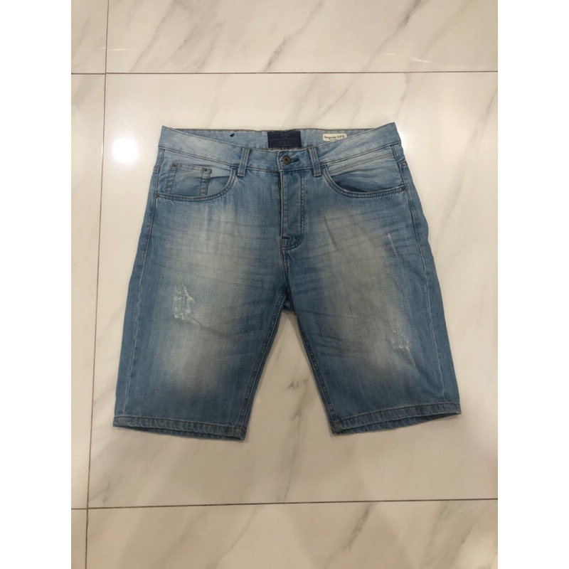 Preloved Celana Pendek Original Bershka , bahan soft jeans warna biru muda