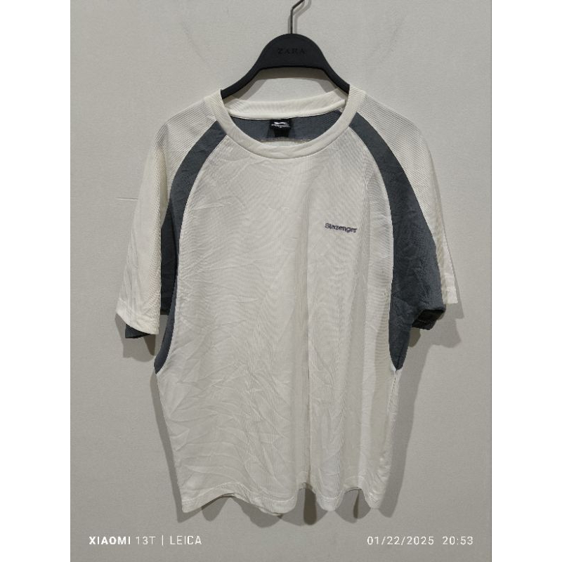 Preloved Kaos Olahraga Slazenger