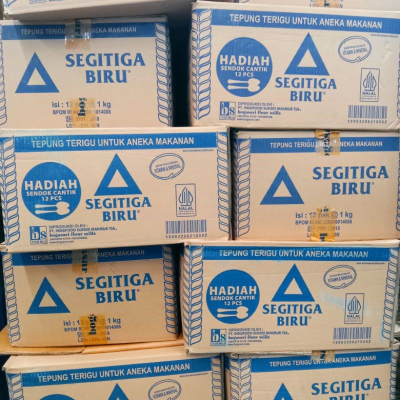 

1 Karton isi 12 (free sendok) EXP Juli 2026 - Tepung Terigu Segitiga Biru Kemasan Transparan 1kg