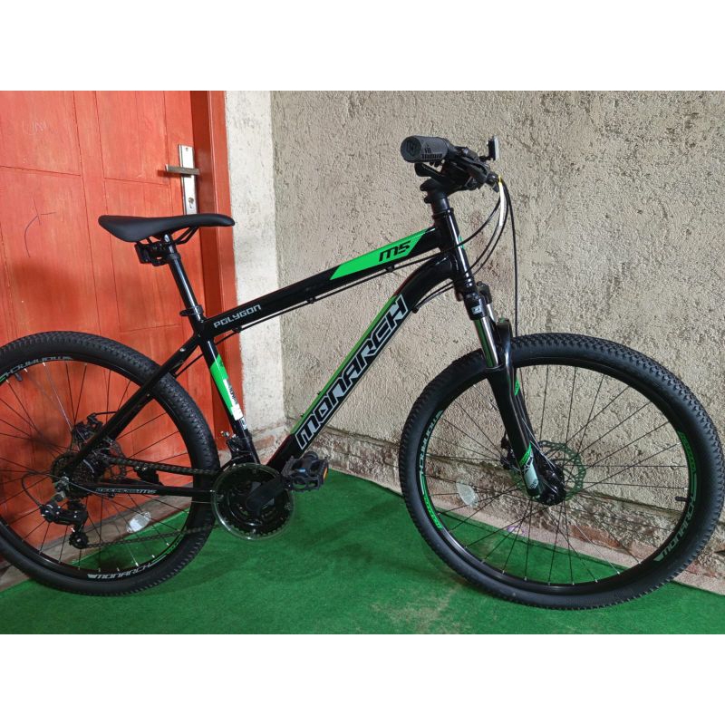 sepeda gunung polygon monarch m5 baru