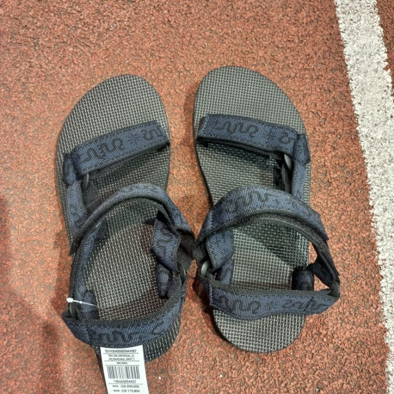 Teva Sandal Gunung
