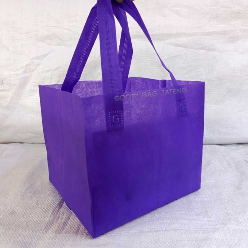 

(PCS) HLS Box 22x22 Tas spunbond Tas besek/tas box Nasi min 6 PCS